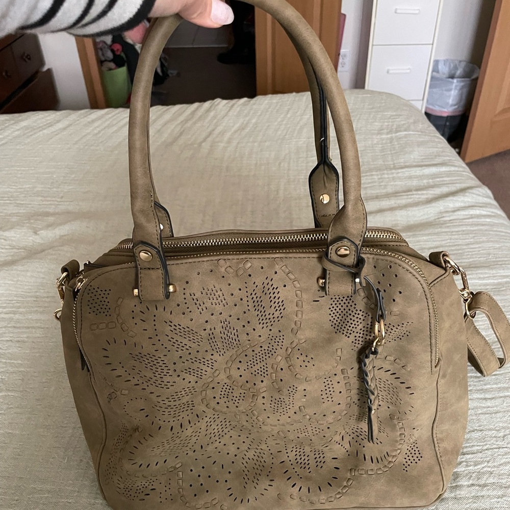 Womens crossbody